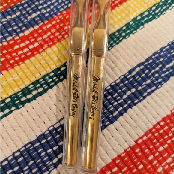 Marshall Fields vintage‎ gold tone toothbrush set NIP - Picture 2 of 6